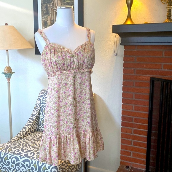 NWT Baby Doll Floral Mini Shift Dress, Small - Picture 3 of 6